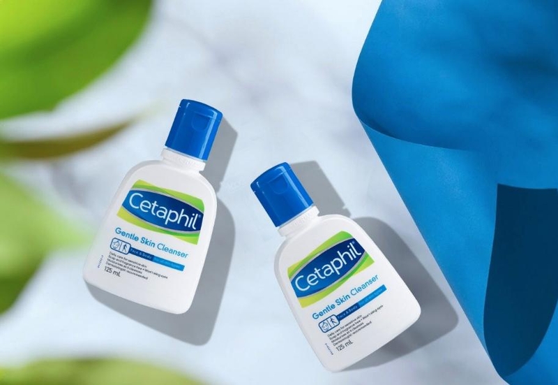Dùng sữa rửa mặt cetaphil bị nổi mụn là do nguyên nhân gì? 3
