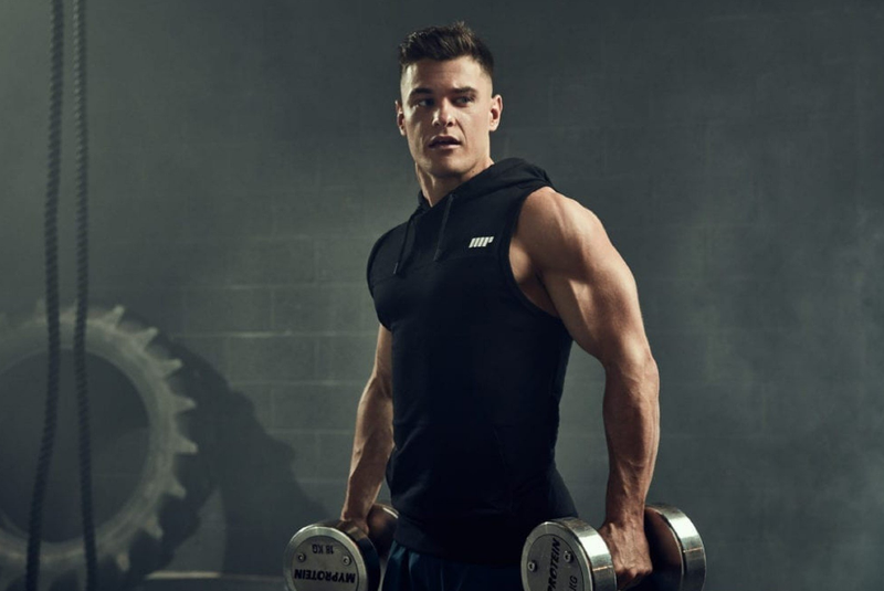 Hammer Curls: Bài tập phát triển bắp tay to, săn chắc 2