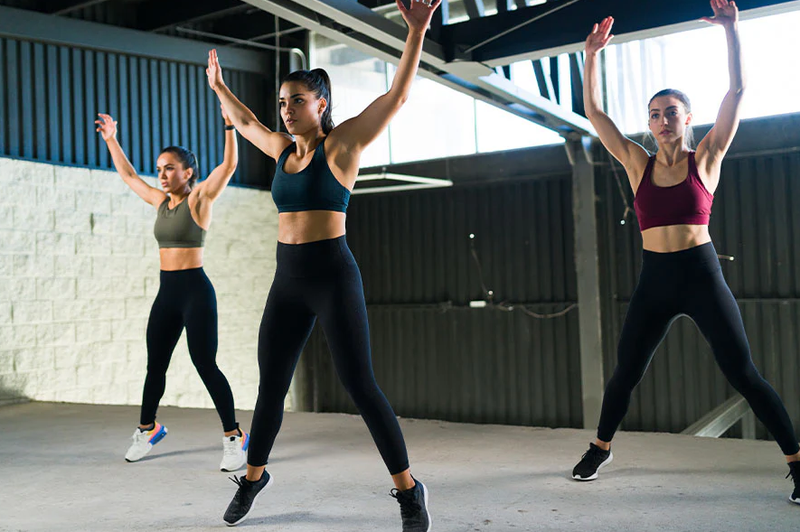 Jumping Jacks: Bài tập Cardio đốt cháy mỡ thừa hiệu quả 1