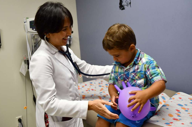 Móng tay trẻ có đốm trắng do nguyên nhân gì? Khi nào cần đi khám bác sĩ? 3