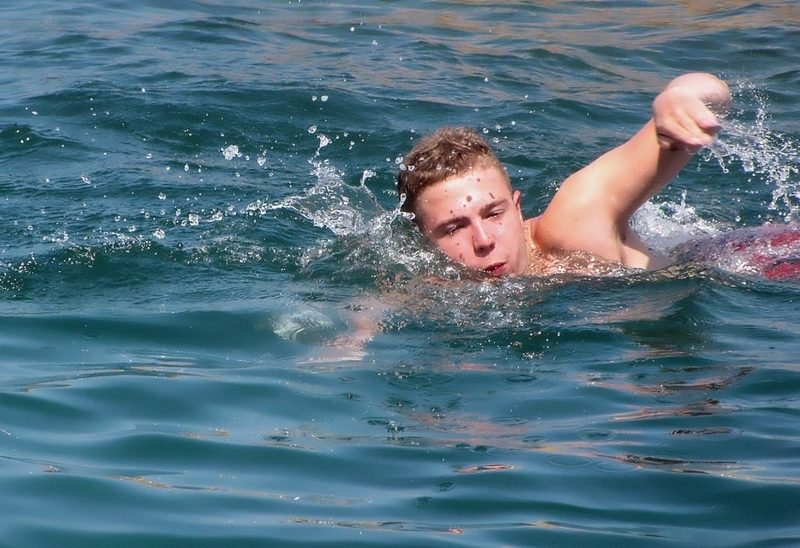 Tắm biển có tốt cho da không? Những lưu ý bảo vệ da khi tắm biển 2