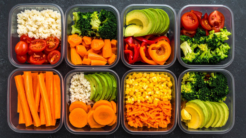 Chế độ dinh dưỡng hợp lý giúp hỗ trợ kiểm soát đường huyết và cải thiện sức khỏe