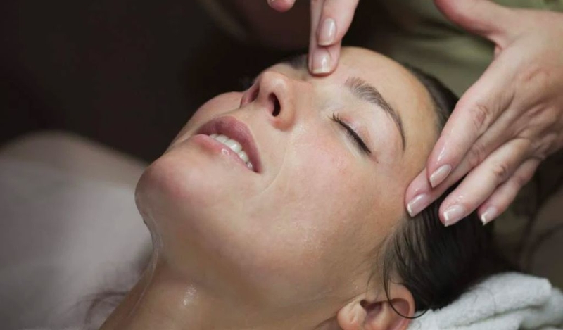 Bấm huyệt chữa cận thị có thật sự hiệu quả không? Thực hiện như thế nào? 3