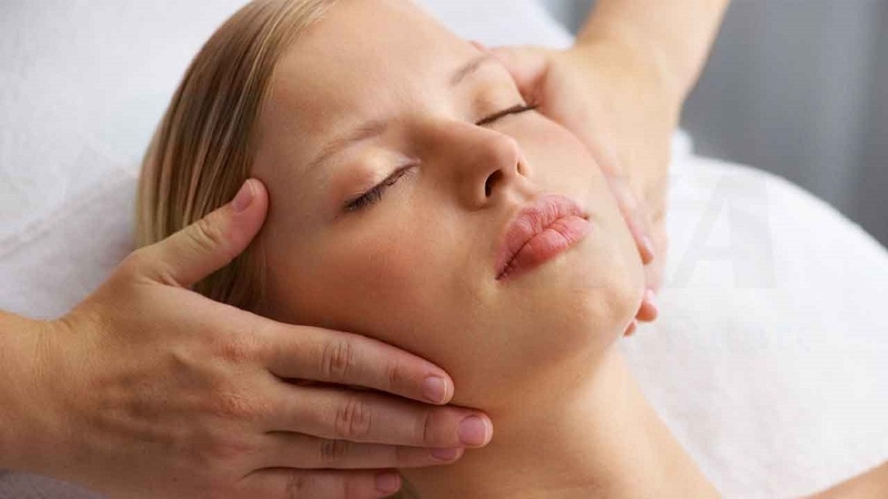 Bấm huyệt chữa đau dây thần kinh số 5: Cách thực hiện và lưu ý  3