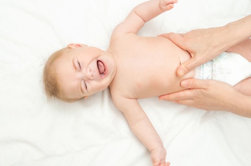 Chi tiết về phương pháp bấm huyệt chữa nấc cụt cho trẻ sơ sinh 4