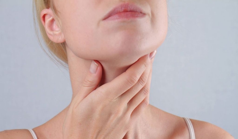 Bấm huyệt chữa viêm họng có hiệu quả không? Cách thực hiện như thế nào? 2