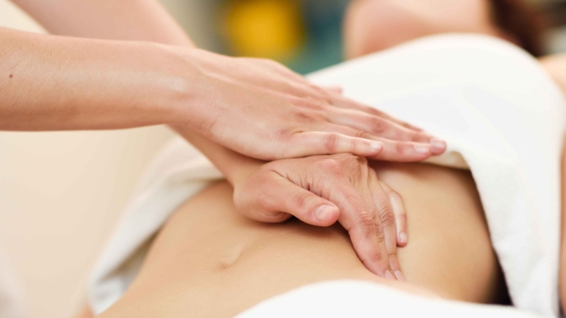 Bấm huyệt Phủ Xá trị chứng đầy hơi, chướng bụng có thực sự hiệu quả? 1