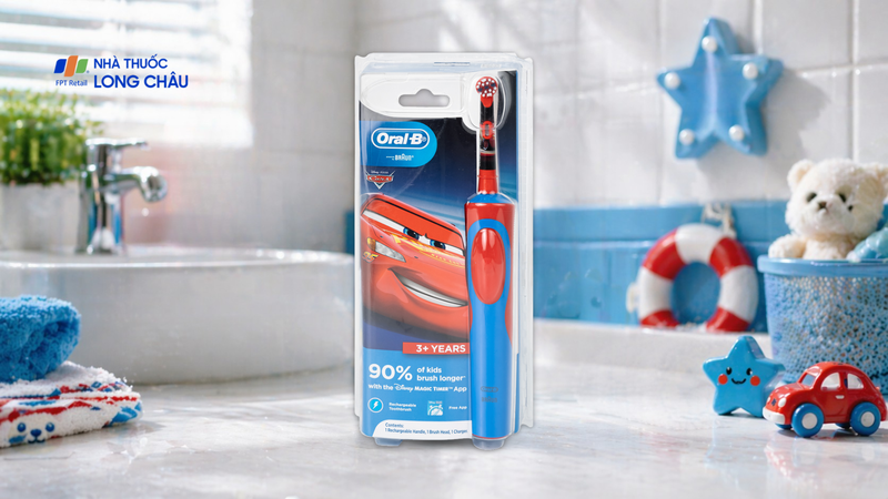 Bàn chải đánh răng trẻ em Oral-B Vitality D12 Disney Cars