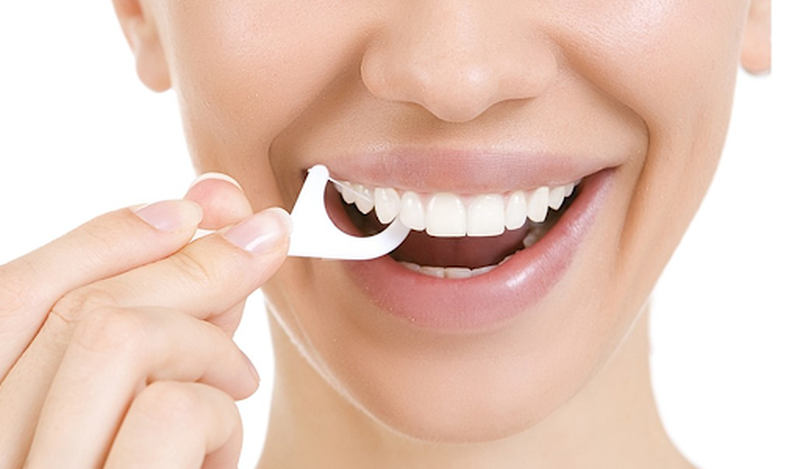 Tăm chỉ kẽ răng giúp lấy đi thức ăn thừa dễ dàng