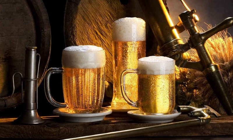 Bạn có biết uống bia có tác dụng gì cho phụ nữ không? 1
