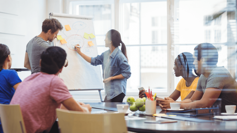 Lucid dream là gì? Có hay không việc điều khiển giấc mơ?