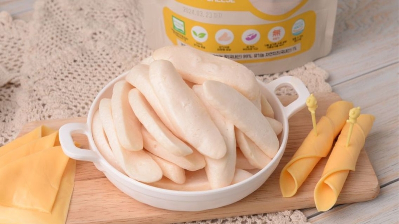 Hướng dẫn chi tiết về việc dùng bánh gạo ăn dặm cho bé 4