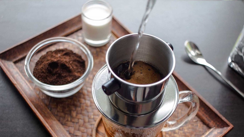 Không nên uống cafe, rượu, bia, nước ngọt