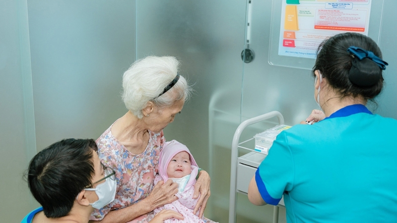 Bảng giá tiêm chủng trọn gói cho mọi lứa tuổi tại Tiêm chủng Long Châu 1