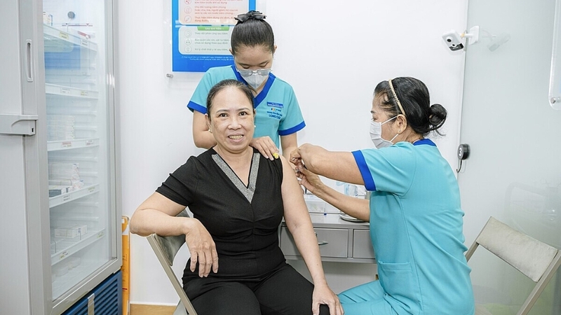 Bảng giá tiêm chủng trọn gói cho mọi lứa tuổi tại Tiêm chủng Long Châu 3