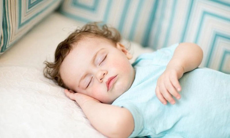 Bảng thời gian ngủ của trẻ sơ sinh chi tiết từng giai đoạn