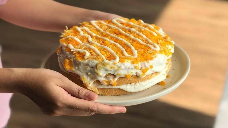 Bánh bông lan trứng muối bao nhiêu calo? Cách để ăn bánh mà không tăng cân? 3