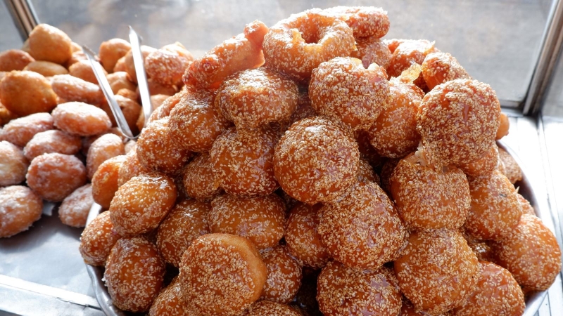 Bánh cam bao nhiêu calo? Hướng dẫn cách làm bánh cam mềm trong giòn ngoài ngon khỏi chê 4