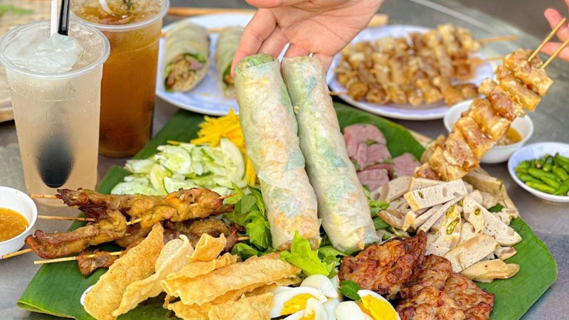 Ăn bánh cuốn Tây Sơn đúng cách không sợ tăng cân