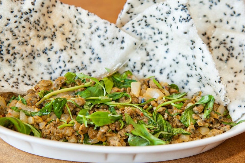 Món ngon với bánh đa