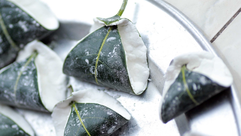 Bánh lá mơ bao nhiêu calo? Ăn bánh lá mơ có gây tăng cân không? 2