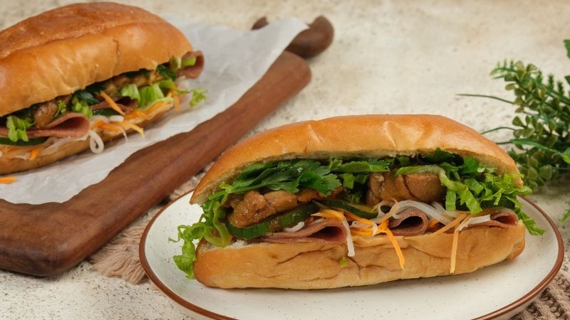 Bánh mì thập cẩm bao nhiêu calo? Ăn thế nào để không lo tăng cân 1