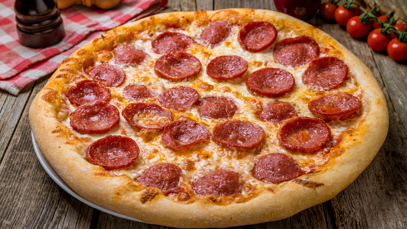 Bánh pizza để ở ngoài được bao lâu? Bánh pizza chỉ nên để ở nhiệt độ phòng tối đa 2 tiếng