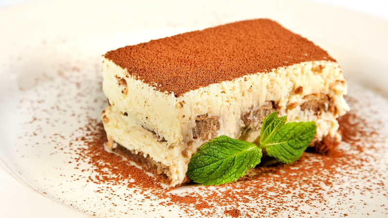 Bánh tiramisu là một món tráng miệng nổi tiếng của Ý