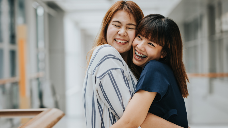 Sự bao dung giúp con người giao tiếp mềm mỏng, biết lắng nghe và tôn trọng cảm xúc của nhau