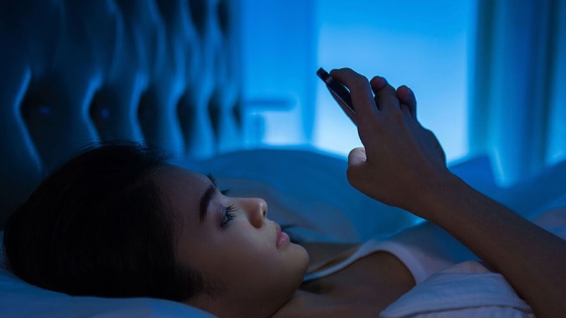 Bảo vệ mắt bằng kính chống tia UV có chống ánh sáng xanh không? 1