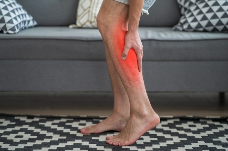Bắp chân có cảm giác nóng là dấu hiệu của bệnh gì 1