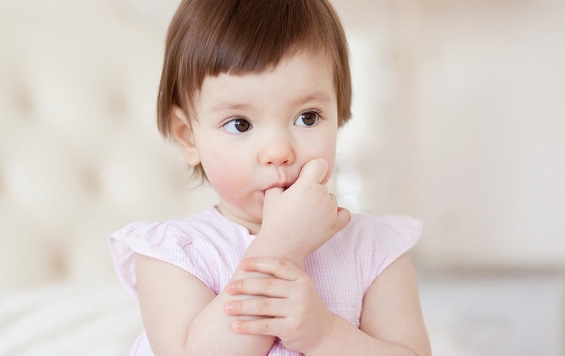 Bật mí 5 mẹo giúp bé hết mút tay hiệu quả 1
