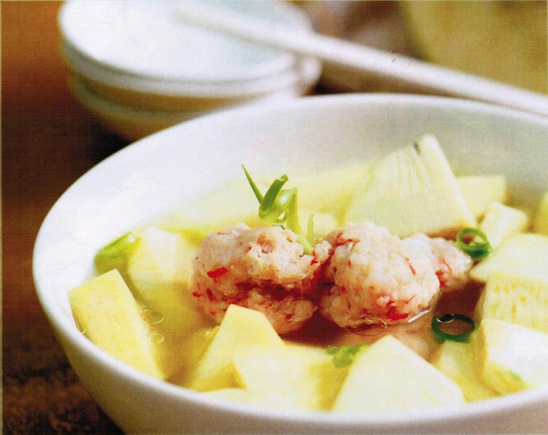 Món canh sake với tôm viên cực kì hấp dẫn