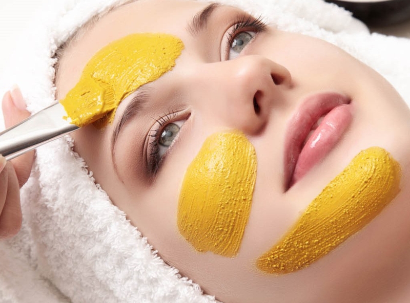 Bật mí cách trị mụn cho bà bầu bằng tinh bột nghệ không phải ai cũng biết 2