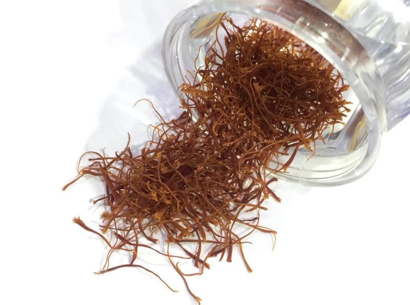 Nhụy hoa nghệ tây bị ẩm khiến các dưỡng chất quan trọng trong nhụy ít nhiều sẽ bị giảm đi