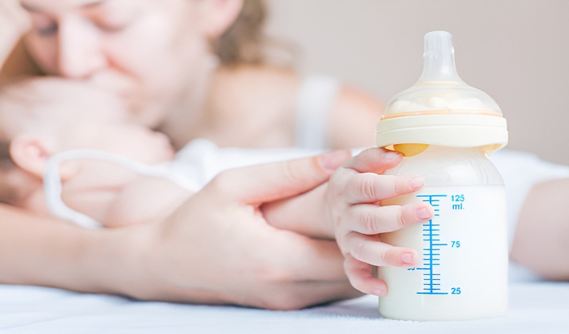 Bật mí kinh nghiệm chọn sữa cho trẻ sơ sinh phù hợp và an toàn 1