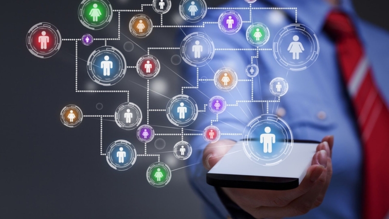 Các trang mạng xã hội là kênh phổ biến của bắt nạt qua mạng