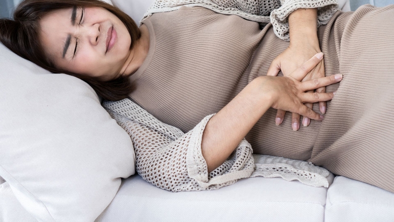 Không nên uống quá nhiều chanh vì có thể gây kích ứng niêm mạc dạ dày