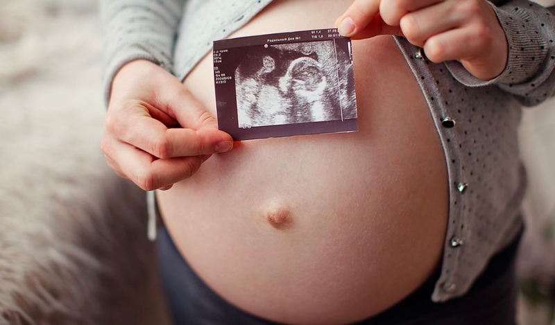 Bầu ăn hạt sen được không? Những lợi ích tuyệt vời từ hạt sen cho mẹ bầu 2