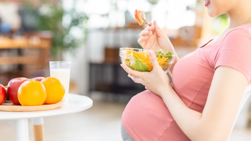 Bầu có ăn được rau răm không? Những lưu ý mẹ bầu cần biết 4