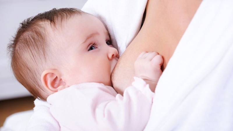 Bé 14 tháng có nên cai sữa? Khi cai sữa cần chú ý điều gì? 1