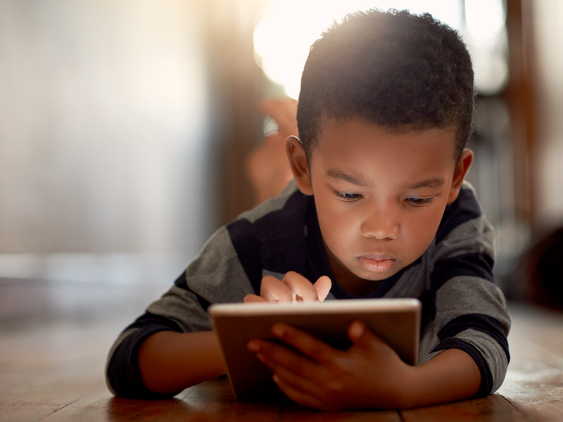 Bé 3 tuổi không tập trung có các biểu hiện gì? Mẹo cải thiện dành cho bố mẹ 2