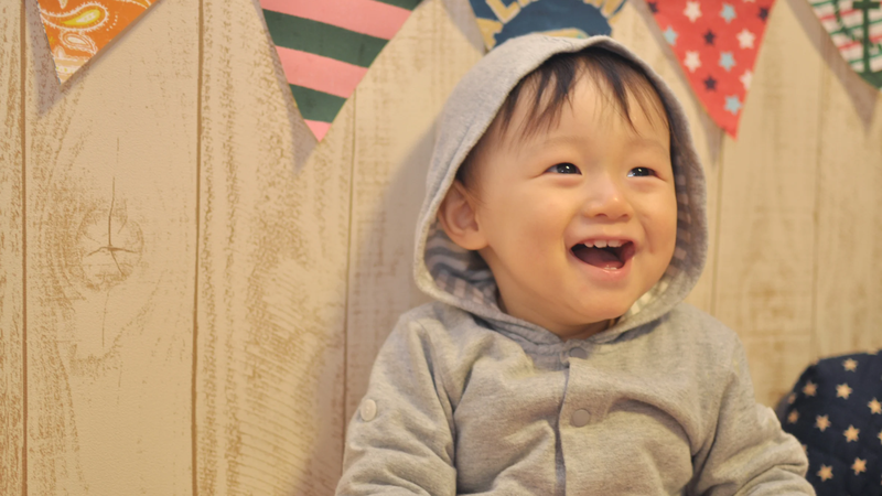 Bé 8 tháng tuổi biết làm gì? Khám phá những bước tiến đầu đời ấn tượng 3