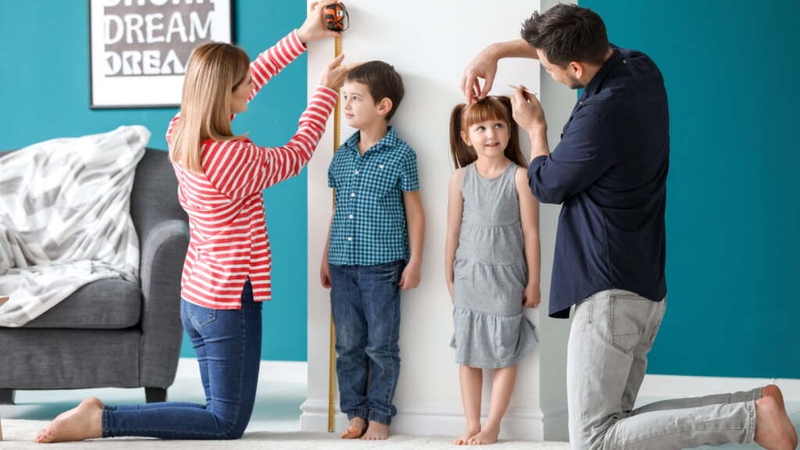 Bé bị đau chân không rõ nguyên nhân có nguy hiểm không? Biện pháp giảm đau cho trẻ nhỏ 1