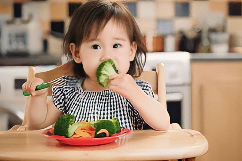 Bé bị đầy hơi chướng bụng nên ăn gì? Những thực phẩm tốt cho trẻ 2