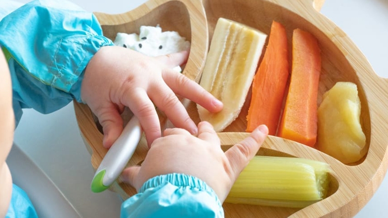 Bé bị táo bón sau tiêu chảy các mẹ phải làm sao? 2