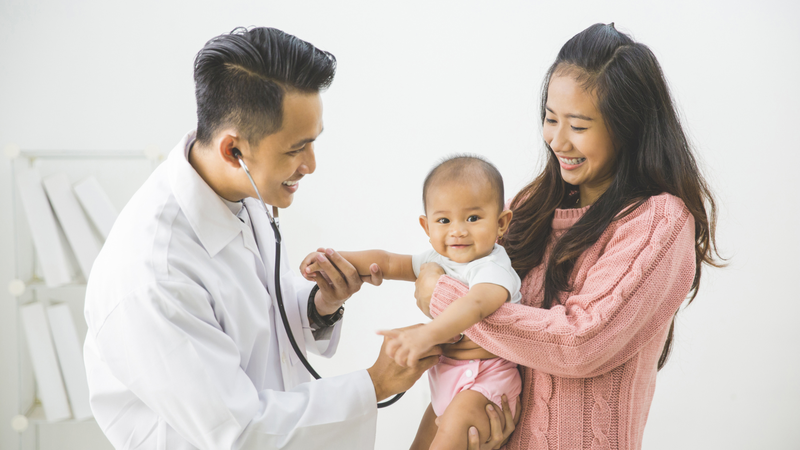 Bé đi tiêm 6in1 về ngủ nhiều có sao không? Những lưu ý bố mẹ cần biết