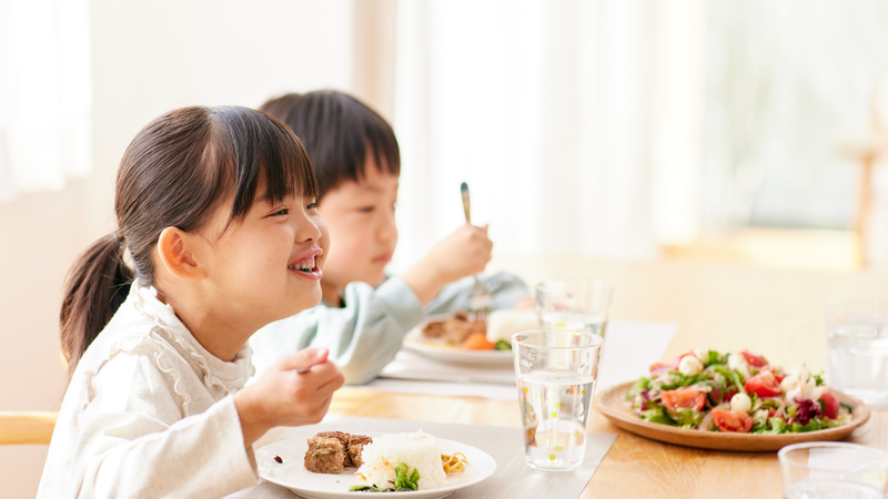 Dinh dưỡng là yếu tố quan trọng nhất quyết định đến cân nặng của bé