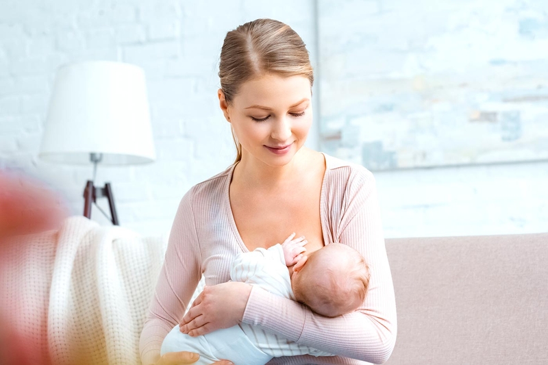 Bé lười bú do đâu và làm thế nào để khắc phục? 4