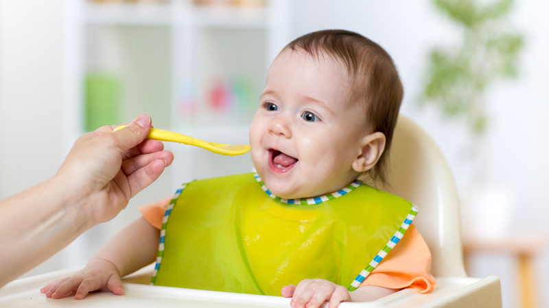 Bé mấy tháng ăn được cua biển? Cua biển có tốt cho bé không? 2